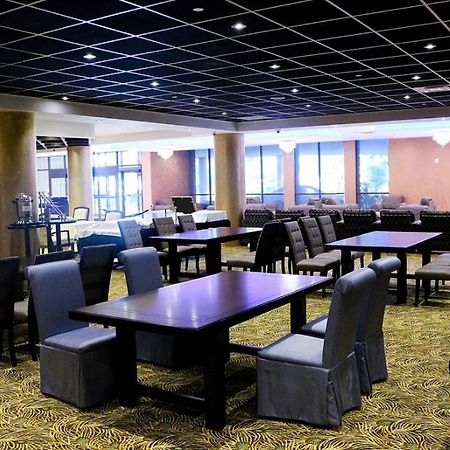爱德华北约克酒店 多伦多 外观 照片